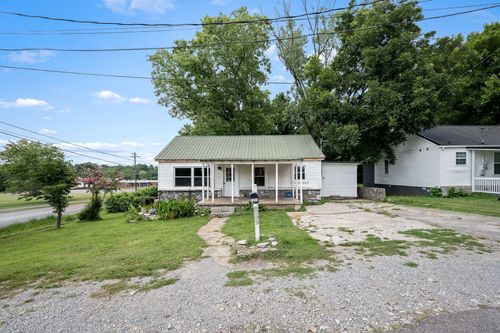 1211 Swanson Blvd, Fayetteville, TN, 37334-2162 | Card Image