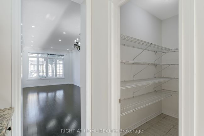 56 Gentle Fox Dr, House other with 6 bedrooms, 5 bathrooms and 2 parking in Caledon ON | Image 9