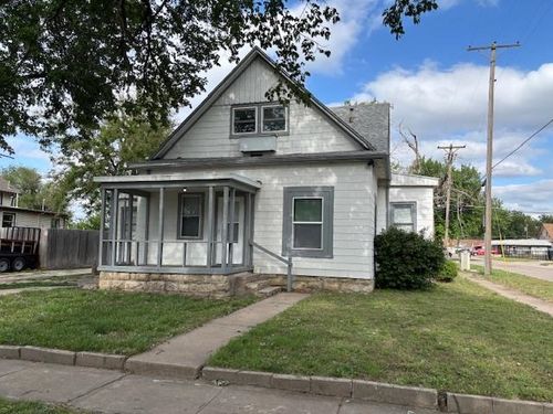 1660 S Market St, Wichita, KS, 67211-4107 | Card Image