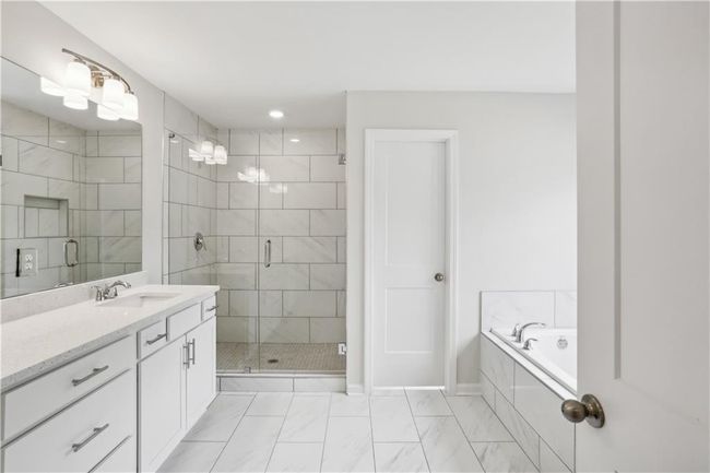 5817 Creek Indian Dr, House other with 5 bedrooms, 3 bathrooms and null parking in Buford GA | Image 12
