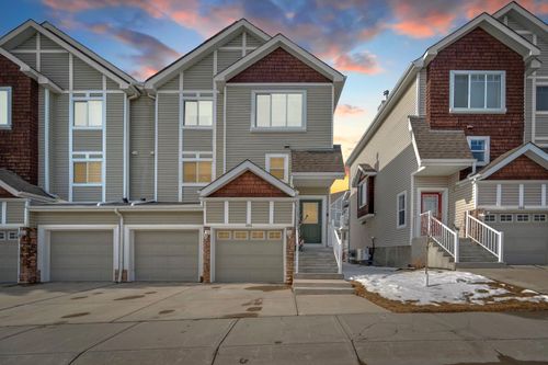 150 Hidden Creek Gardens Nw, Home with 3 bedrooms, 2 bathrooms and 4 parking in Calgary AB | Card Image