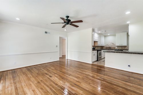 529 Roberts Cut Off Rd, River Oaks, TX, 76114-3312 | Card Image