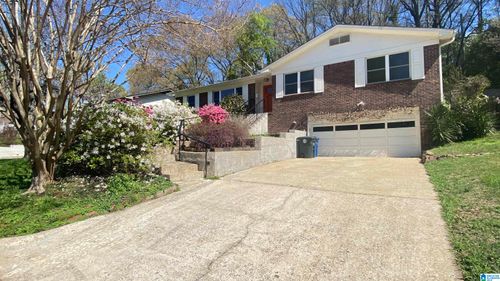 749 46th St S, BIRMINGHAM, AL, 35222-3758 | Card Image
