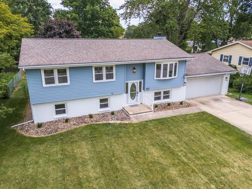108 Sandra Ln, Normal, IL, 61761-2714 | Card Image