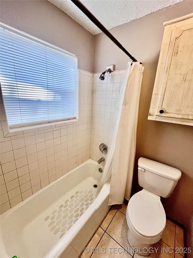 Main Bath | Image 12
