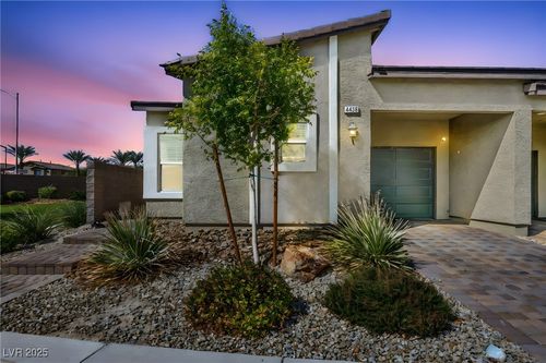 4426 Meadow Glade Ave, North Las Vegas, NV, 89084-4950 | Card Image