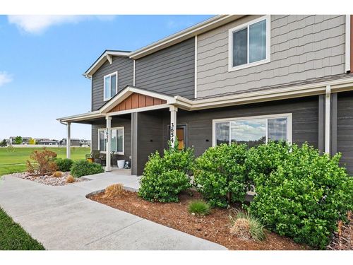 3654 Ronald Reagan Ave, Wellington, CO, 80549-2401 | Card Image