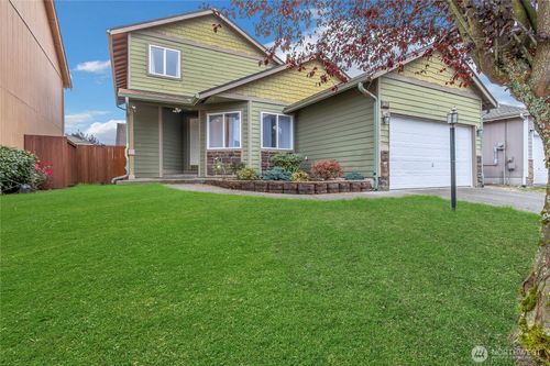 17915 25th Ave E, Tacoma, WA, 98445-4294 | Card Image