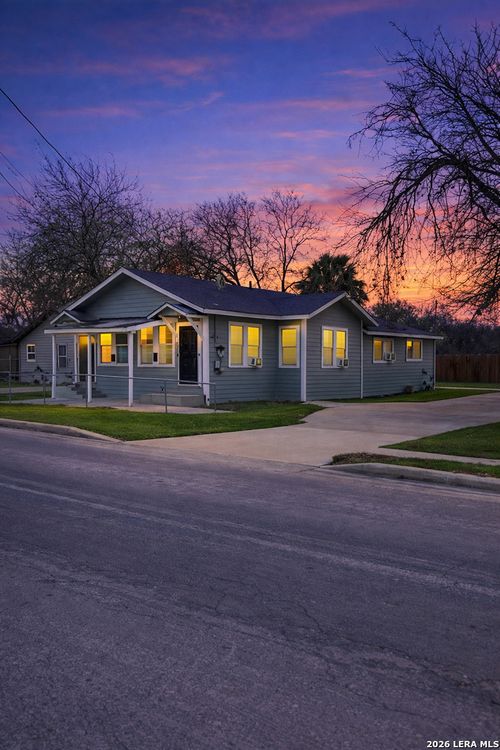 1306 S Mesquite St, San Antonio, TX, 78210-1858 | Card Image