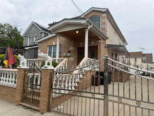 12603 115th Ave, South Ozone Park, NY, 11420-2115 | Card Image