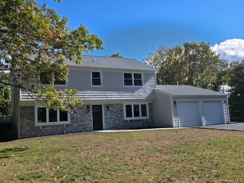 5 Bently Ln, Stony Brook, NY, 11790-2509 | Card Image
