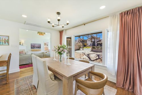 1204 E Live Oak St, Austin, TX, 78704-5249 | Card Image