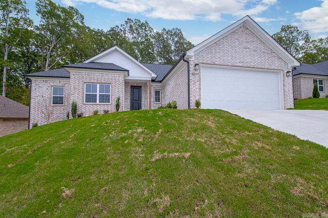 5017 Springwood Cir, House other with 4 bedrooms, 2 bathrooms and null parking in Bryant AR | Image 4