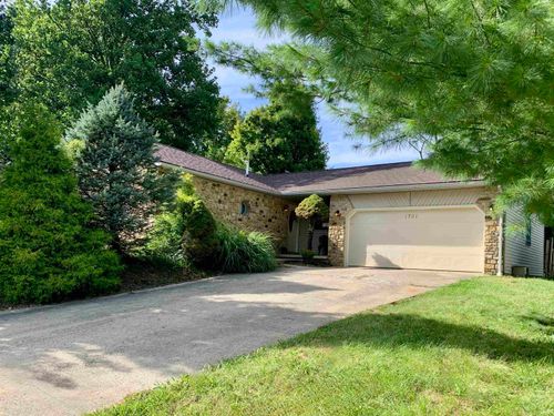 1701 E Thornton Dr, Bloomington, IN, 47401-6686 | Card Image