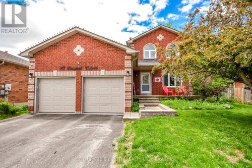 42 Farmstead Cres, Barrie, ON, L4N8S1 | Card Image
