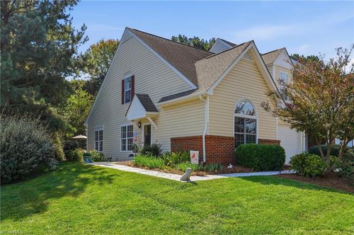6401 Bellcross Trl, Whitsett, NC, 27377-9238 | Card Image