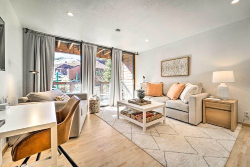 209-11591 Snowpeak Way, Truckee, CA, 96161-0000 | Card Image
