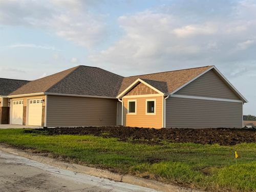 1-1124 Canterbury St, Cresco, IA, 52136 | Card Image