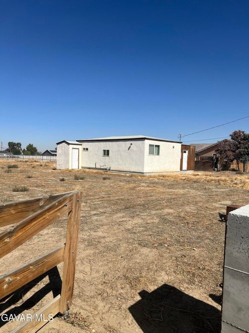 9241 E Avenue R14, Littlerock, CA, 93543-1244 | Card Image