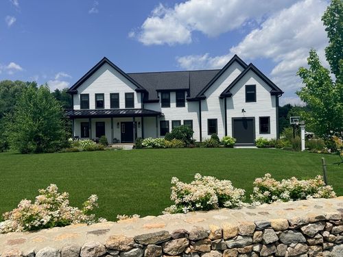 4 Dairy Farm Ln, Southborough, MA, 01772-1046 | Card Image