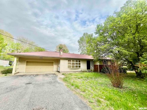 811 S Main St, Grand Chain, IL, 62941 | Card Image