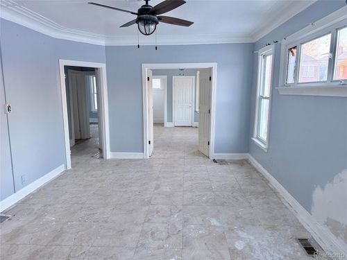 2240 Taylor St, Detroit, MI, 48206-2062 | Card Image