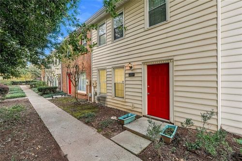 220 Chads Ford Way, Roswell, GA, 30076-2016 | Card Image