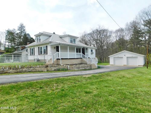 1736 Bellmeade Dr, Altoona, PA, 16602-7450 | Card Image