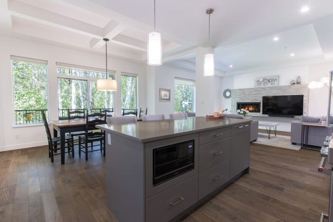 39253 Falcon Cres, House other with 3 bedrooms, 3 bathrooms and 3 parking in Squamish BC | Image 7