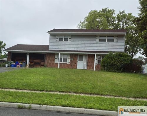 41 Raleigh Rd, Kendall Park, NJ, 08824-1040 | Card Image