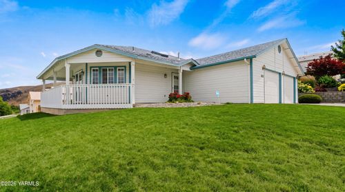 801 S 4th Street Lp, Selah, WA, 98942 | Card Image