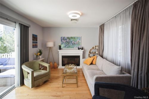 3515 Oceanside Rd, Oceanside, NY, 11572-5828 | Card Image