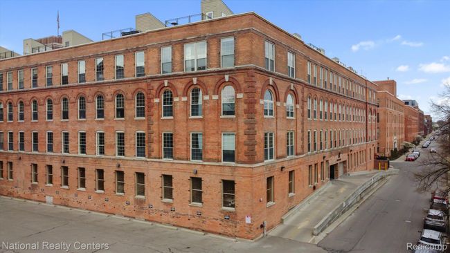 APT-29 - 200 River Place Dr, Condo with 2 bedrooms, 3 bathrooms and null parking in Detroit MI | Image 43