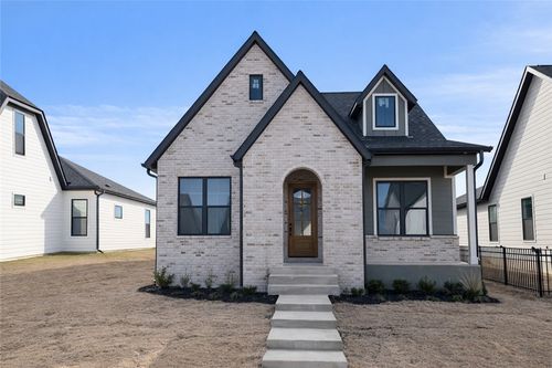 2319 S 31st St, Rogers, AR, 72758-5305 | Card Image