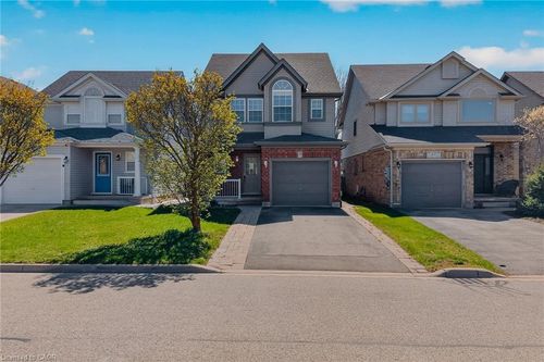 19 Sinclair St, Guelph, ON, N1L1S1 | Card Image