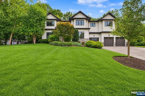 28 Leroy St, Tenafly, NJ, 07670-3022 | Card Image