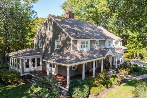 137 Fairoaks Ln, Cohasset, MA, 02025-1313 | Card Image