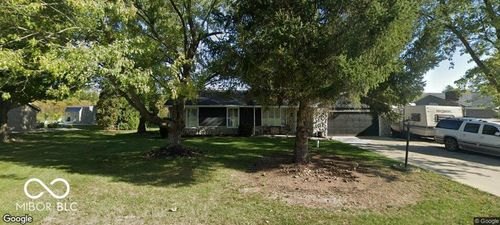 1904 W Sun Valley Pkwy, Muncie, IN, 47303-9330 | Card Image