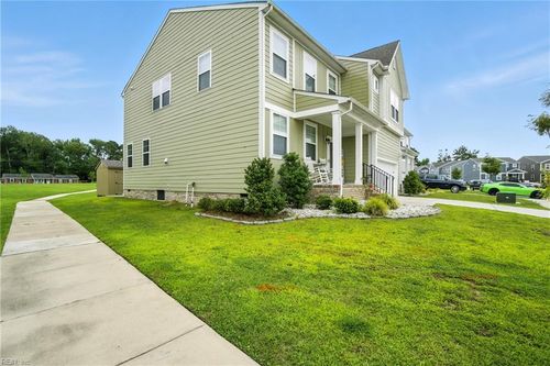 121 Meadows Landing Ln, Suffolk, VA, 23434-6055 | Card Image