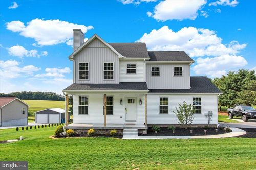2536 Stoverstown Rd, SPRING GROVE, PA, 17362-7821 | Card Image