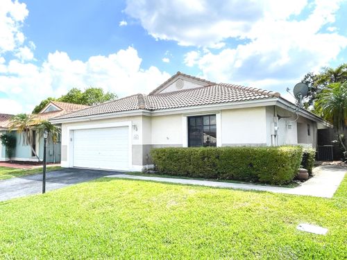 5851 Bristol Ln, Davie, FL, 33331-3242 | Card Image