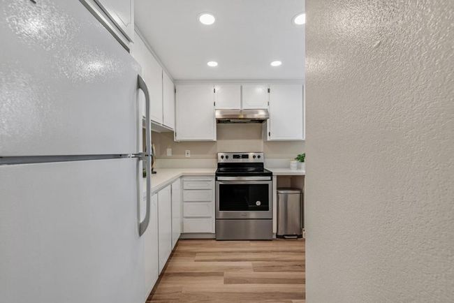 38652 Aurora Ter, Condo with 2 bedrooms, 2 bathrooms and 1 parking in Fremont CA | Image 9