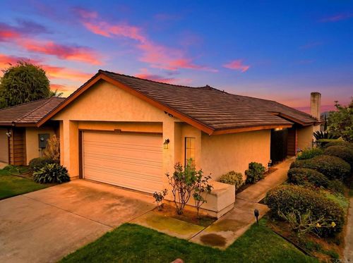 1465 Vaquero Gln, Escondido, CA, 92026-1649 | Card Image