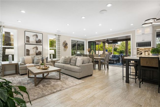 10 Encinal, House other with 5 bedrooms, 6 bathrooms and 6 parking in Foothill Ranch CA | Image 12
