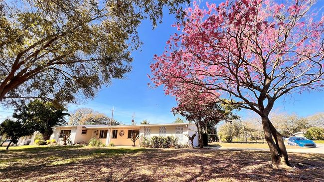 1516 Dove Dr, House other with 3 bedrooms, 2 bathrooms and null parking in ORLANDO FL | Image 6