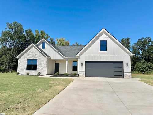 329 Stagmore Ct, Lyman, SC, 29365-8105 | Card Image