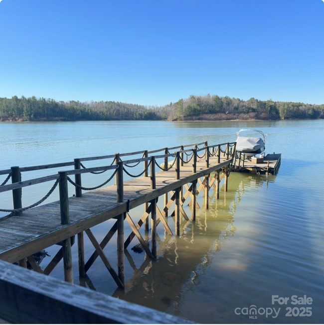 Boat dock w/ swimming platform | Image 4