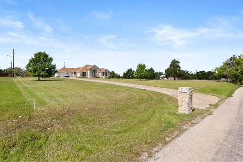 341 Brown Rd, McDade, TX, 78650-5189 | Card Image