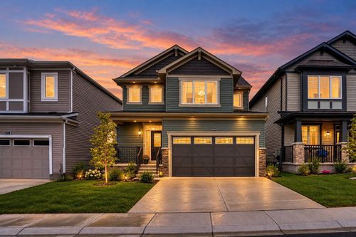 609 Southwinds Close Sw, Airdrie, AB, T4B5L5 | Card Image