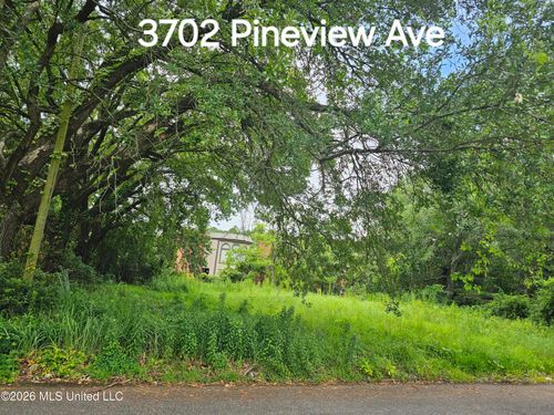 3702 Pineview Dr, Pascagoula, MS, 39581-4744 | Card Image